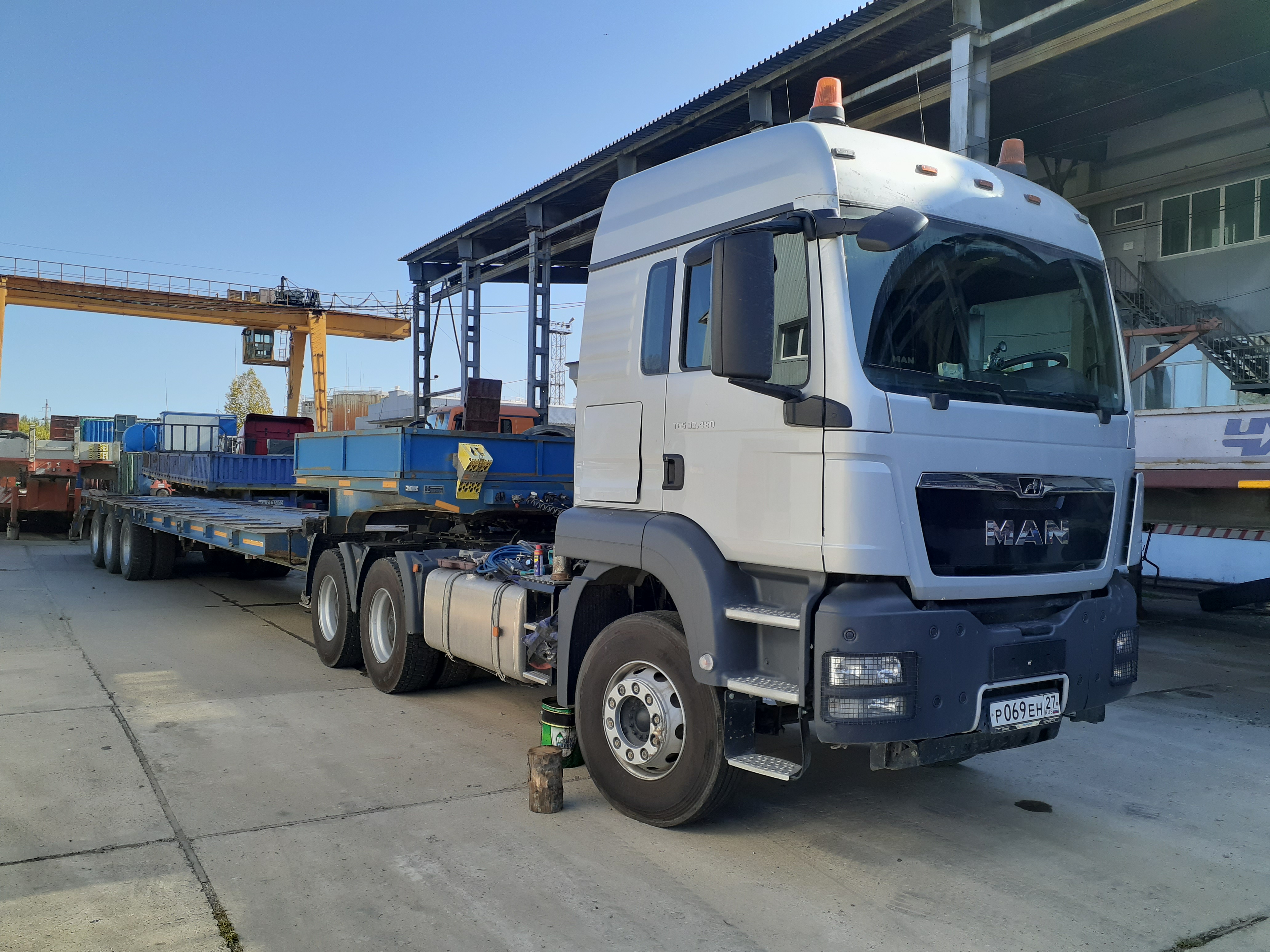 MAN TGA 6x4 с плоской платформой